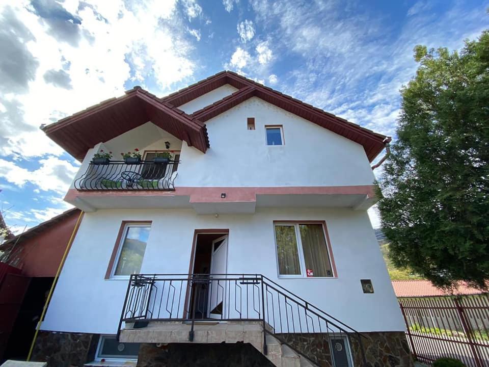 Vila Castelana Caciulata Exterior photo